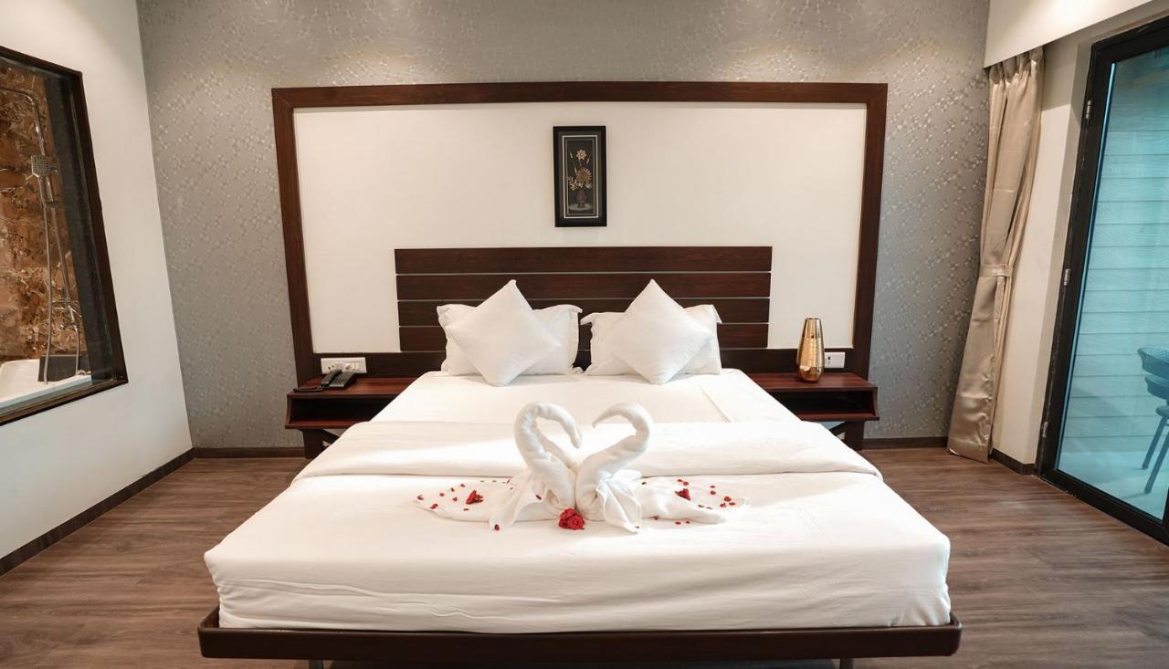 The Windmill Resorts Mālvan Zewnętrze zdjęcie